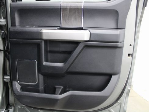 Used 2020 Ford F250 Lariat w/ Lariat Ultimate Package image 23