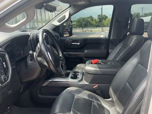 Used 2020 Chevrolet Silverado 2500 LTZ w/ LTZ Premium Package image 6