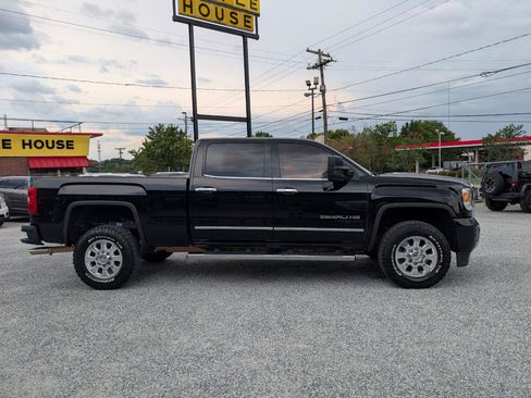 Used 2015 GMC Sierra 2500 Denali AWD/4WD image 5