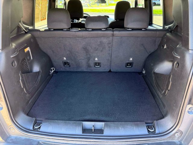 Certified 2023 Jeep Renegade Latitude AWD/4WD image 11