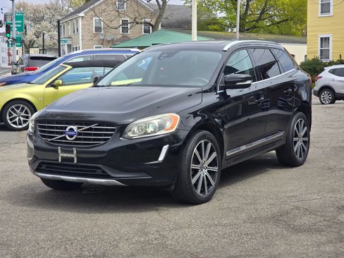 Used 2017 Volvo XC60 T6 Inscription w/ Preferred Option Package AWD/4WD image 3