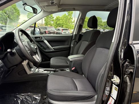 Used 2017 Subaru Forester 2.5i Premium w/ Protection Package #1 AWD/4WD image 17