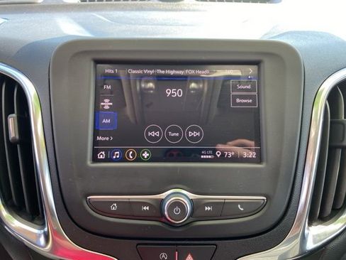 Used 2022 Chevrolet Equinox LT image 24