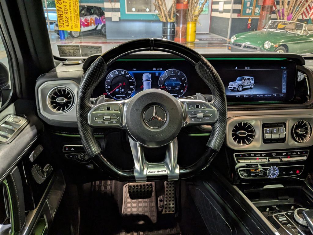Used 2024 Mercedes-Benz G 63 AMG 4MATIC image 2