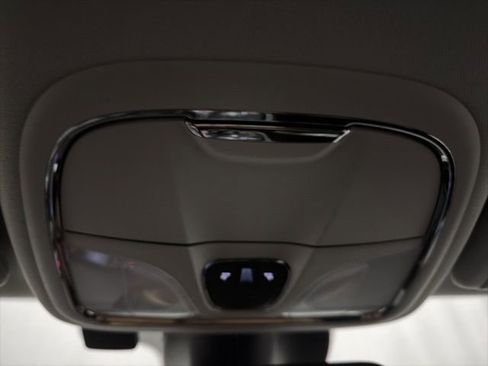 Used 2022 Jeep Cherokee Trailhawk w/ Premium Leather Package image 28