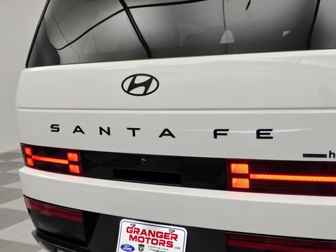 Used 2025 Hyundai Santa Fe Calligraphy AWD/4WD image 14