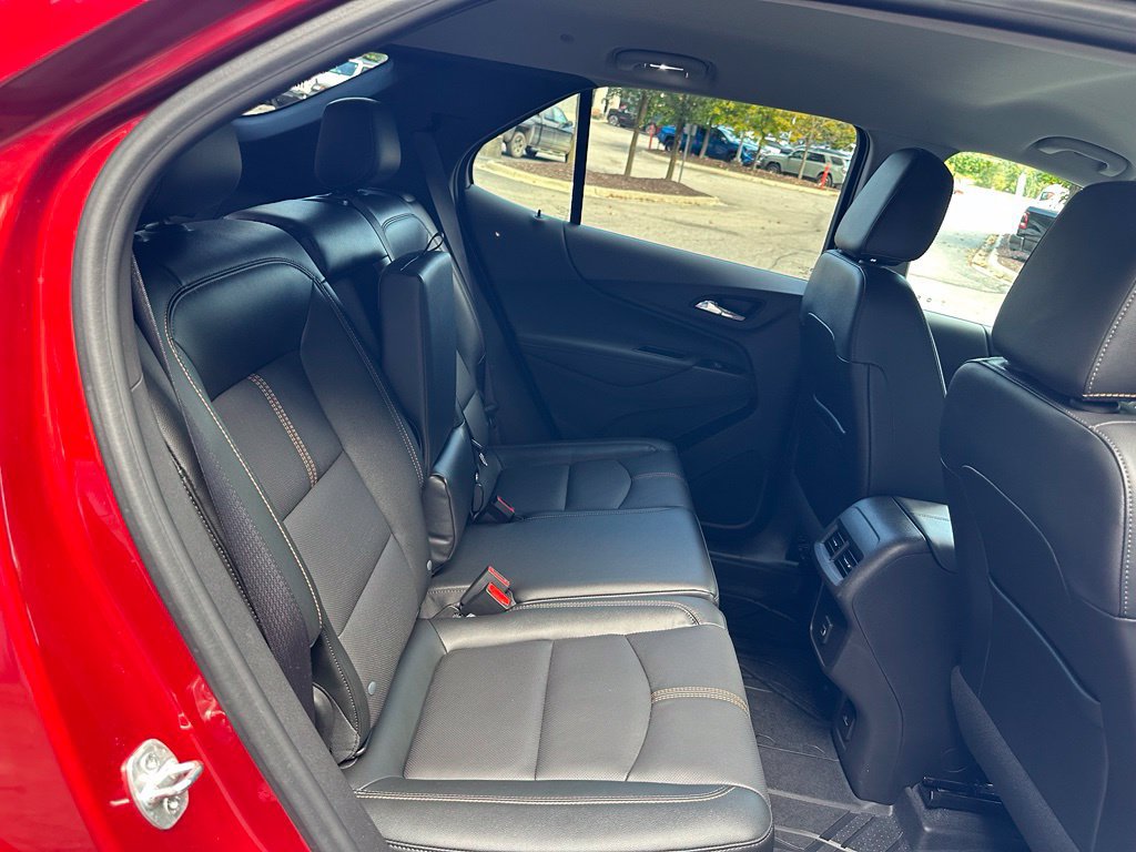 Certified 2024 Chevrolet Equinox Premier w/ LPO, Floor Liner Package AWD/4WD image 28