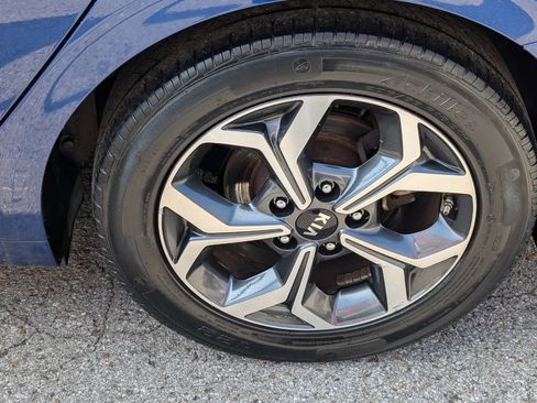 Used 2019 Kia Forte LXS image 26