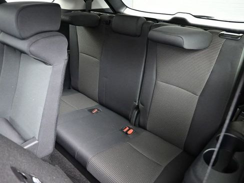 Certified 2025 Toyota Highlander LE image 28