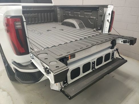 New 2026 GMC Sierra 2500 Denali w/ Denali Reserve Package AWD/4WD image 22