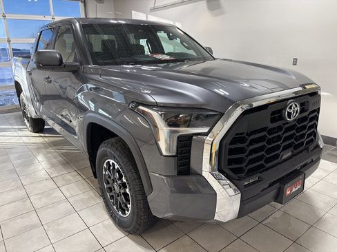 New 2026 Toyota Tundra SR5 image 5