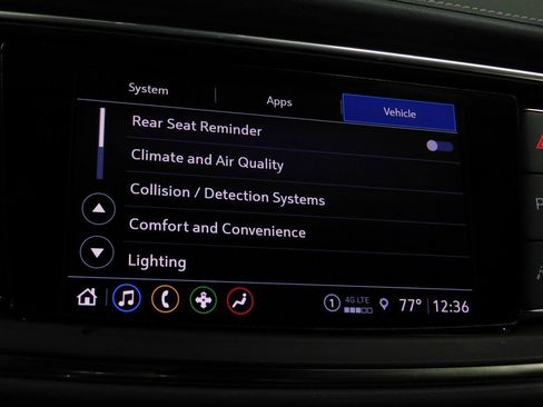 Used 2024 Buick Enclave Essence image 63