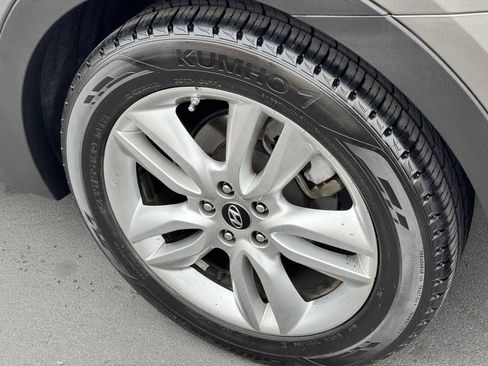 Used 2013 Hyundai Santa Fe Sport 2.0T FWD image 20