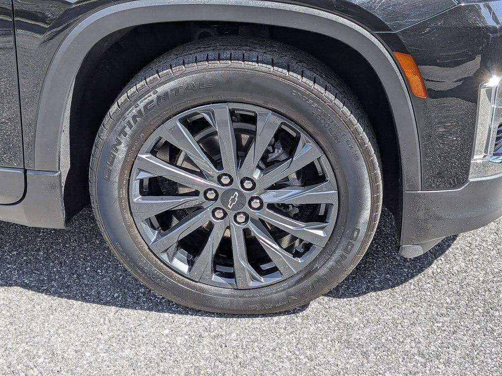 Used 2023 Chevrolet Traverse RS AWD/4WD image 39