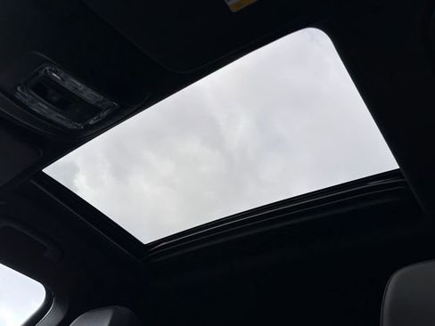 Used 2022 Mercedes-Benz GLE 350 4MATIC image 22