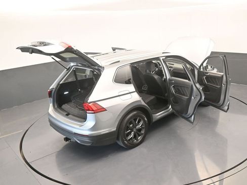 Used 2023 Volkswagen Tiguan SE image 69