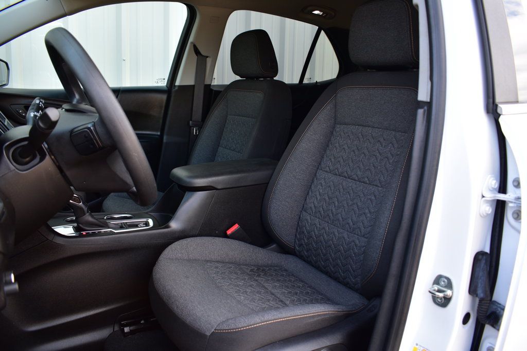 Used 2022 Chevrolet Equinox LT FWD image 17