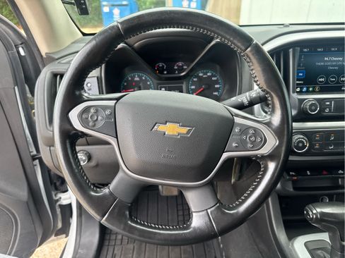 Used 2021 Chevrolet Colorado LT w/ Safety Package RWD image 26
