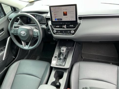 Certified 2026 Toyota Corolla Cross XLE FWD image 20