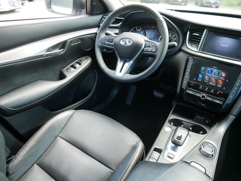 Used 2023 INFINITI QX50 Luxe AWD/4WD image 9