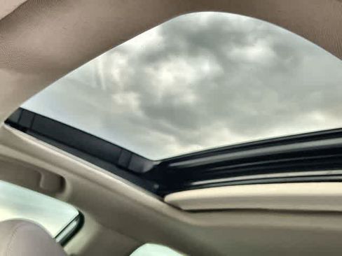 Used 2023 Honda Accord EX image 32