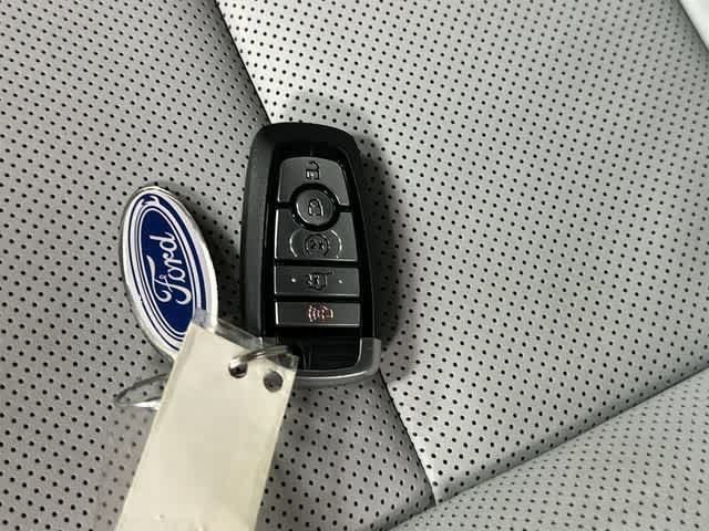Used 2025 Ford Explorer Platinum w/ Ultimate Package AWD/4WD image 33