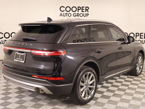 Used 2020 Lincoln Corsair FWD w/ Premium Package image 23