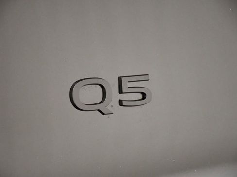 Used 2025 Audi Q5 Premium Plus w/ Premium Plus image 9
