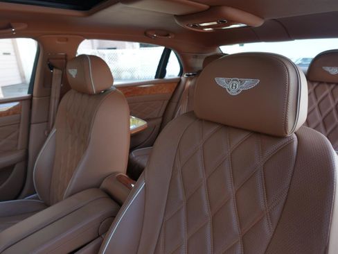 Used 2014 Bentley Flying Spur W12 AWD/4WD image 13