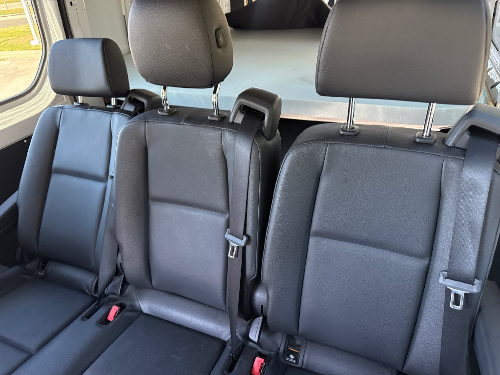 Used 2020 Mercedes-Benz Sprinter 2500 image 31