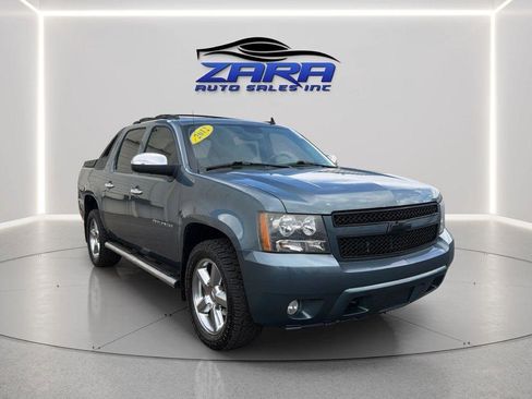 Used 2012 Chevrolet Avalanche LT w/ All-Star Edition AWD/4WD image 9