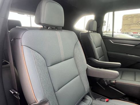 Used 2026 GMC Acadia AT4 w/ Super Cruise Package image 47