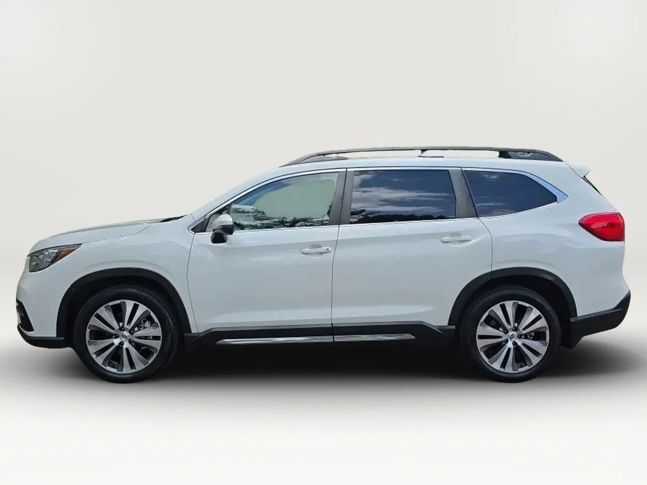 Used 2020 Subaru Ascent Limited w/ Technology Package AWD/4WD image 5