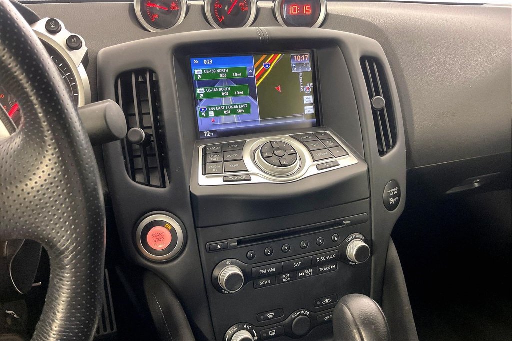 Used 2018 Nissan 370Z Touring RWD image 8