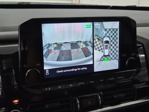 Used 2022 Nissan Pathfinder Platinum w/ Cargo Package image 30