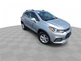 Certified 2019 Chevrolet Trax LT w/ LT Convenience Package image 2