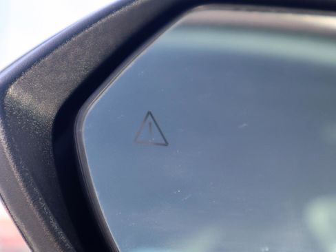 Used 2023 Hyundai Elantra SEL image 23