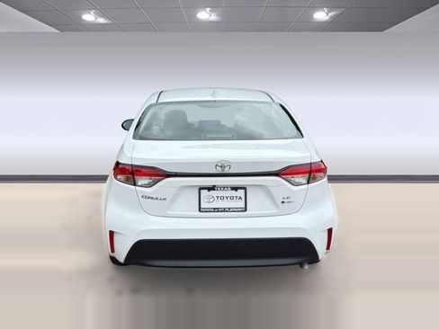 Used 2026 Toyota Corolla LE FWD image 10