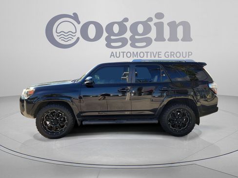 Used 2015 Toyota 4Runner SR5 RWD image 3