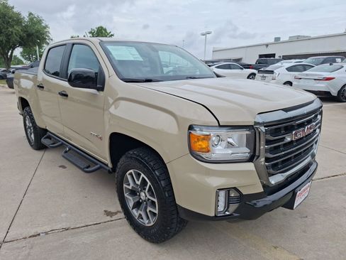 Used 2022 GMC Canyon AT4 AWD/4WD image 8