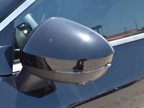 Used 2021 Nissan Rogue SV FWD image 4