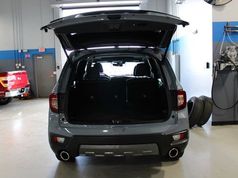 Used 2023 Honda Passport TrailSport image 32