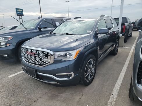 Used 2019 GMC Acadia Denali w/ Technology Package image 2