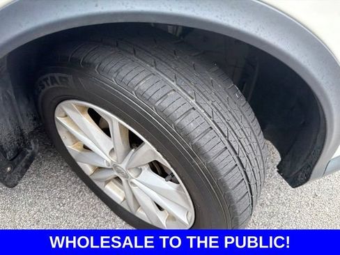 Used 2017 Nissan Rogue Sport SV AWD/4WD image 4
