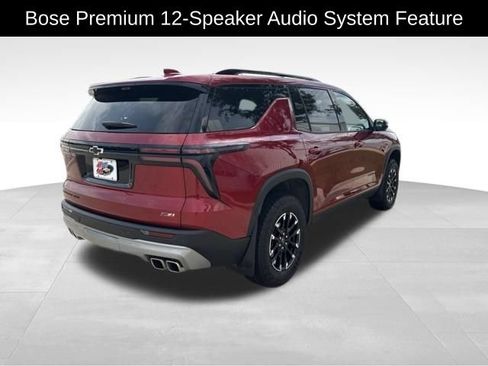 Used 2025 Chevrolet Traverse Z71 w/ Enhanced Driving Package AWD/4WD image 8