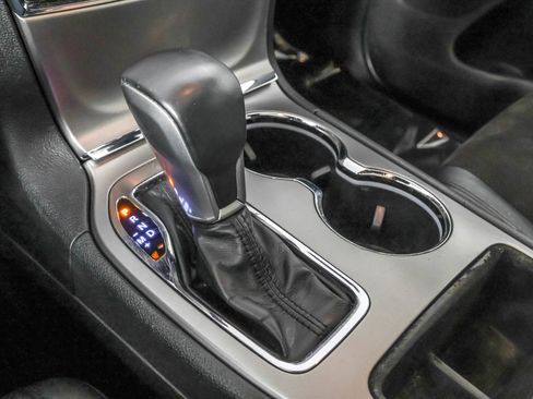 Used 2020 Jeep Grand Cherokee Altitude image 34