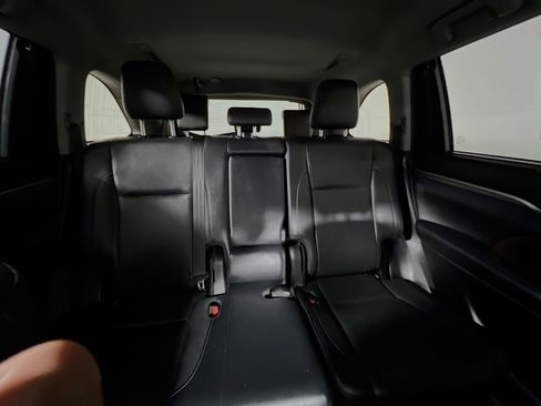Used 2019 Toyota Highlander Limited image 33