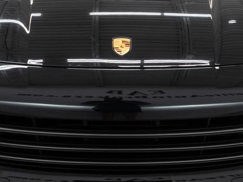 Used 2023 Porsche Cayenne Platinum Edition AWD/4WD image 45