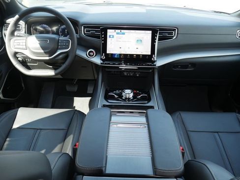 New 2026 Jeep Grand Wagoneer Limited AWD/4WD image 9