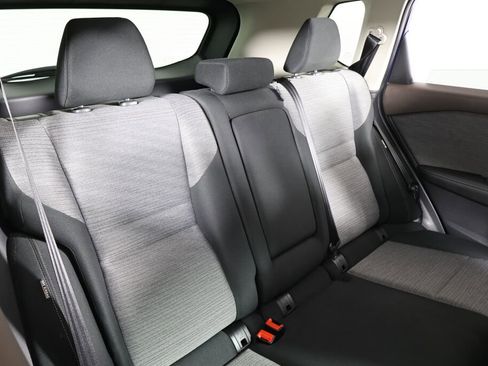 Used 2021 Nissan Rogue SV image 20